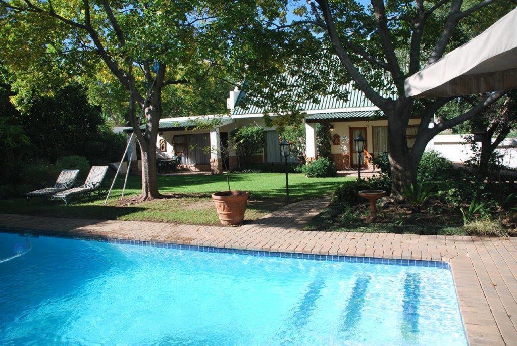 Sunninghill Guest Lodges Johannesburg Esterno foto