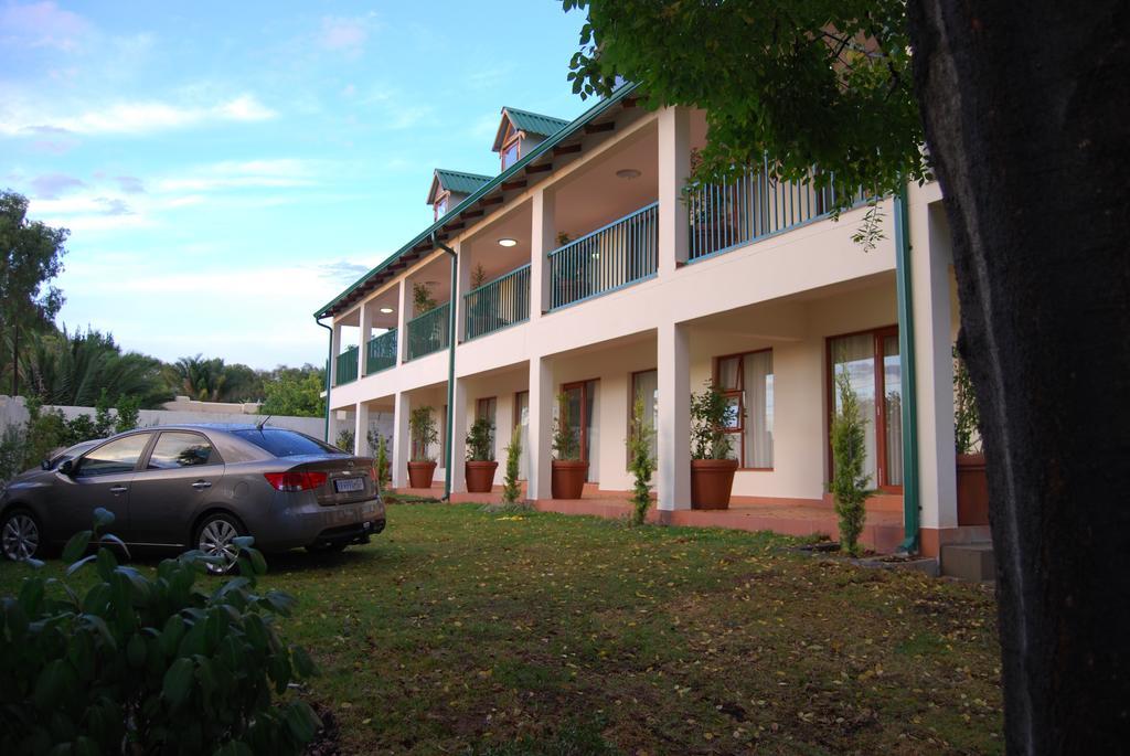 Sunninghill Guest Lodges Johannesburg Esterno foto