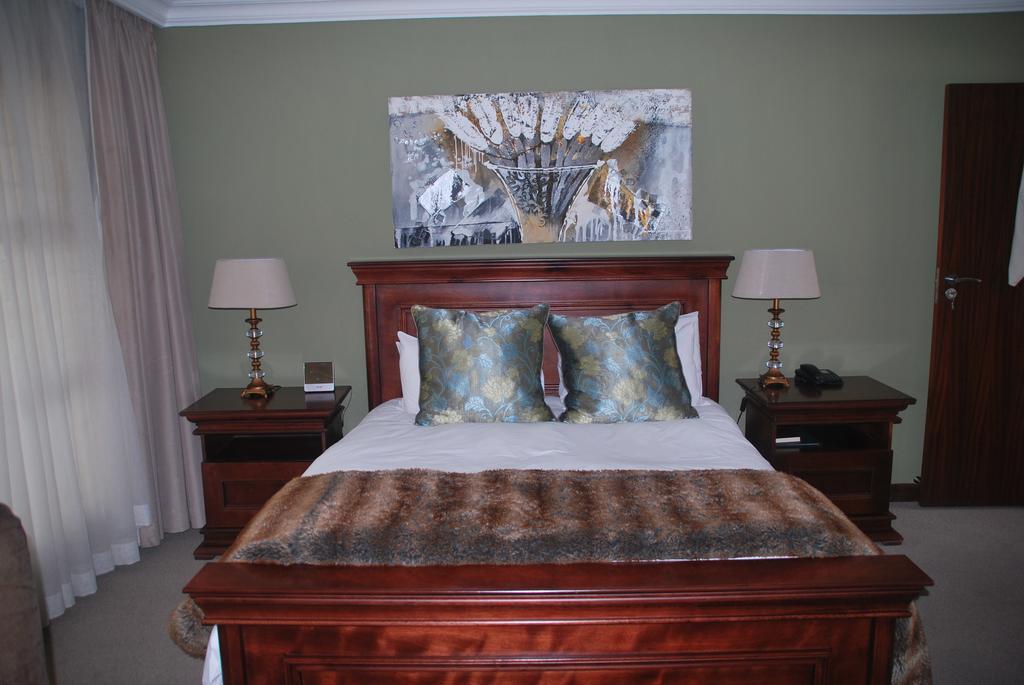 Sunninghill Guest Lodges Johannesburg Esterno foto