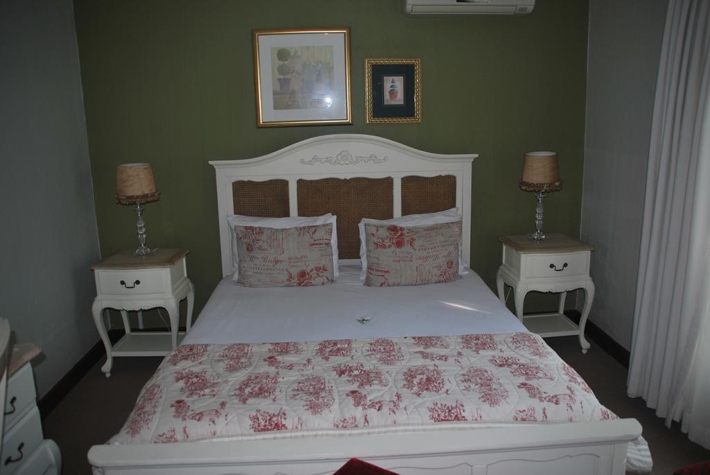 Sunninghill Guest Lodges Johannesburg Esterno foto