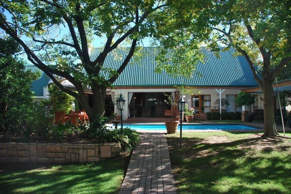 Sunninghill Guest Lodges Johannesburg Esterno foto