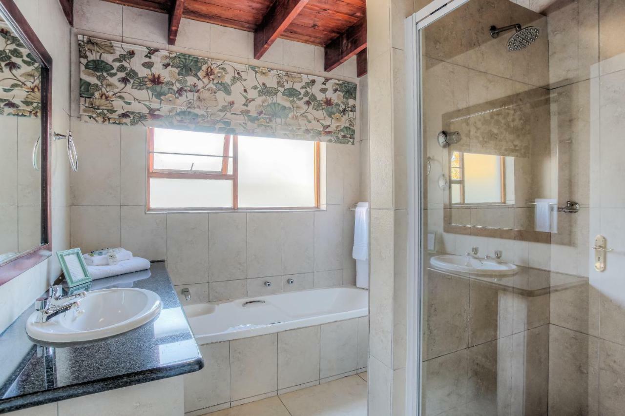 Sunninghill Guest Lodges Johannesburg Esterno foto