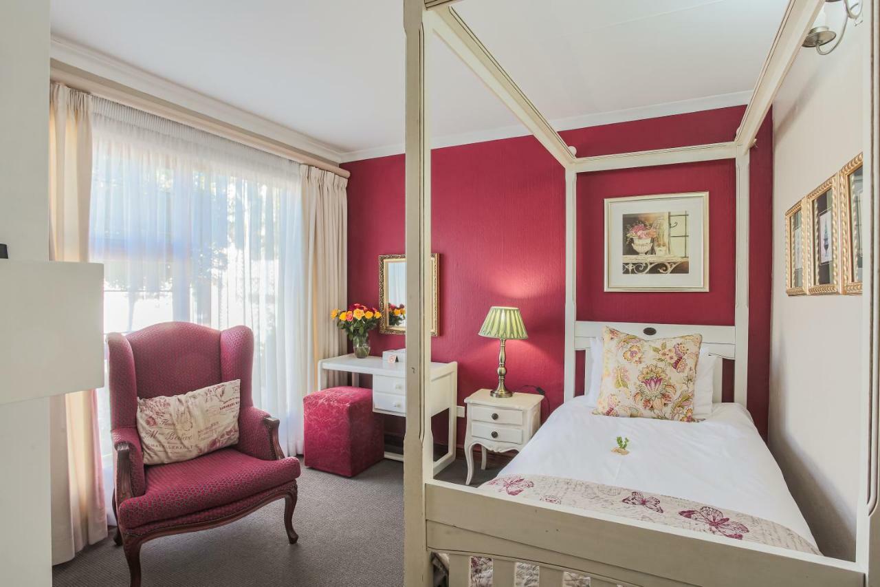Sunninghill Guest Lodges Johannesburg Esterno foto
