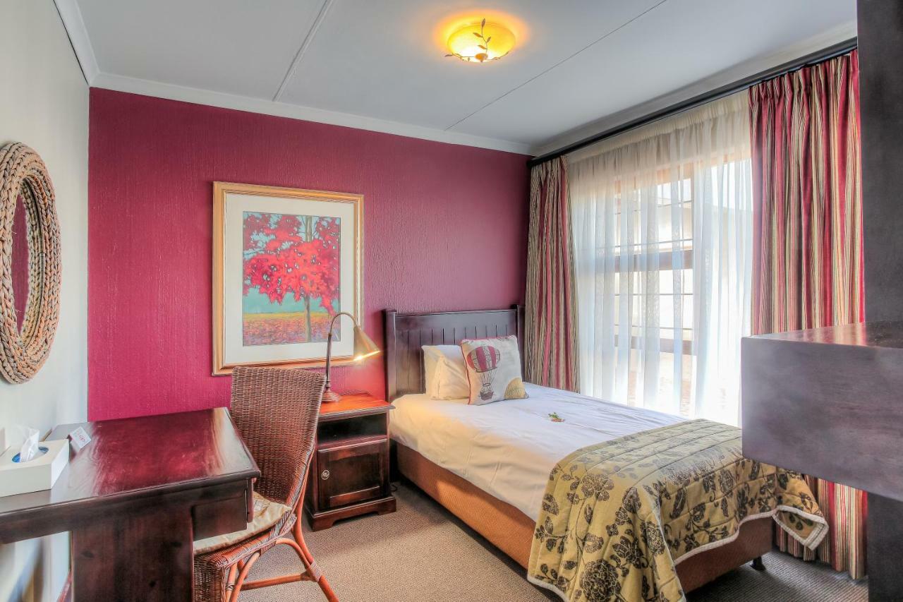 Sunninghill Guest Lodges Johannesburg Esterno foto